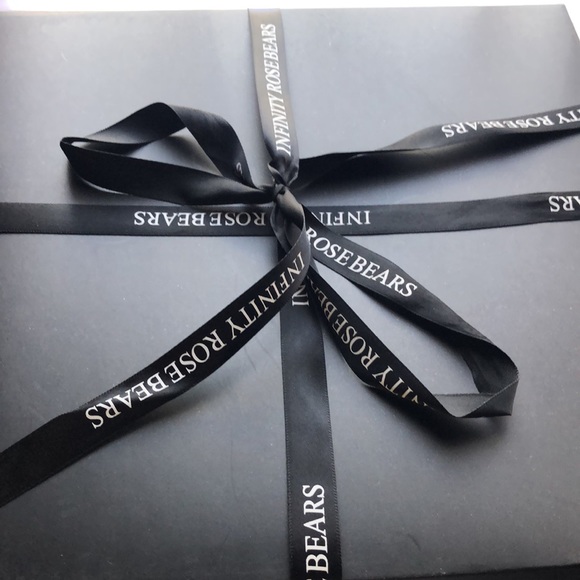 Large flower bear - Picture 4 of 4